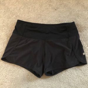 Selling because they don’t fit me, nothing wrong!